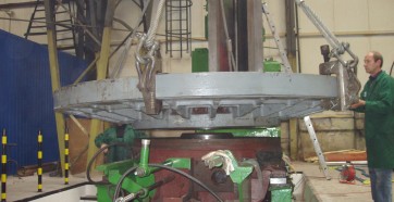 Zdejmowanie stołu obrotowego